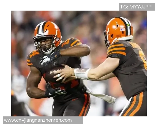 朗斯与拉华尔激战正酣谁能在法甲赛场上笑到最后 朗斯与拉华尔激战正酣谁能在法甲赛场上笑到最后